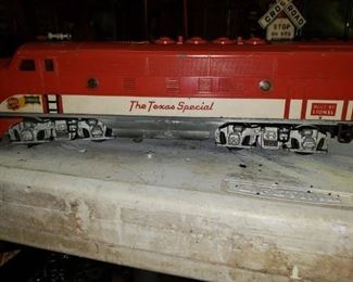 1954-55 Texas Special F3 Lionel train with many accessories