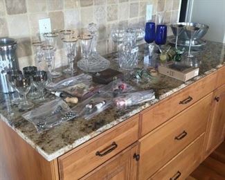 Lots of barware available!