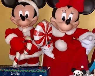 Large to small Micky & Mini Mouse Christmas items