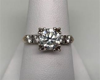 Lot 016 
Vintage 14 K Cubic Zirconia Engagement Ring