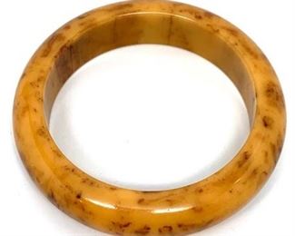 Lot 055 
Vintage Marbled Bakelite Wide Bangle