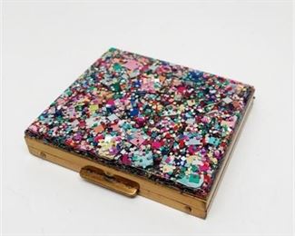 Lot 258 
Vintage Ladies Confetti Lucite Compact