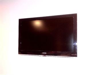FLAT SCREEN TV