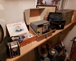 Old cameras and slide projectors