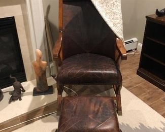 DOMAIN ACCENT CHAIR 