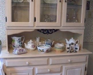 Charming kitchen breakfront/hutch by Canadel, 77"x52"