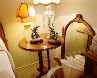 Gorgeous crystal lamp