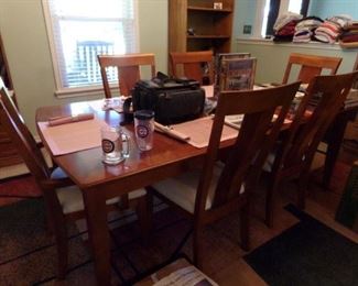 Very Nice Dining room Set with six Chairs and the Table that all match!!