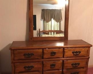 9 drawer dress w/mirror