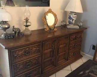 drexel -solid wood bedroom furniture- great pieces   large triple dresser  center opens to drawers 
