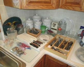 Flatware set and kitchen items