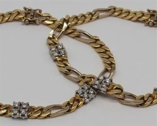 JEWELRY Pair of kt Gold and Diamond Bracelets