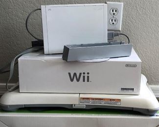 Wii w Accessories and Games 