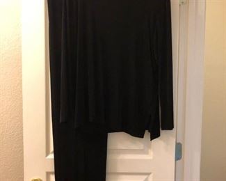 Ladies Pantsuit Med/Lg