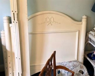 Twin bed
