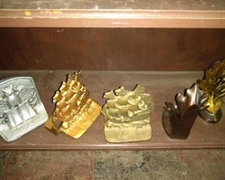 BOOKENDS