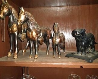 NUT CRACKER- CARNIVAL HORSES
