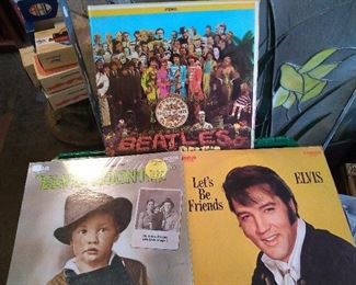 33 RECORDS