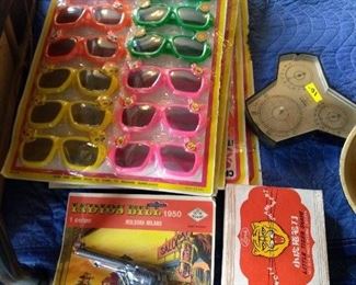 TOYS