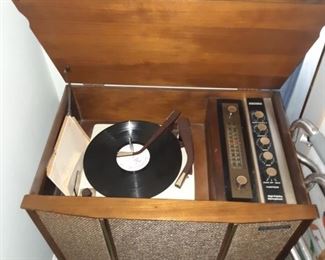 Columbia apartment size stereo