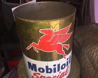 Mobil Oil can