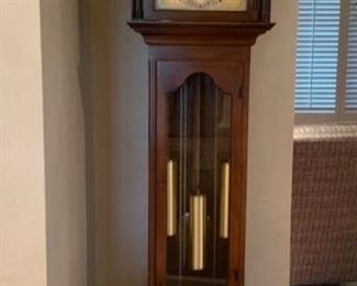 5. GRANDFATHER CLOCK (19" x 13" x 83")