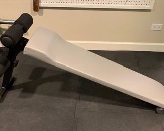 54. BODY SOLID GRAY SIT UP BENCH