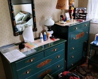 Hitchcock bedroom set