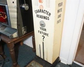 Character Reading Coin Op Guess your weight machine