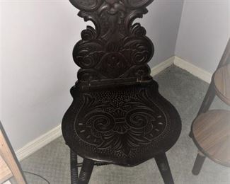 German craved bar chair 