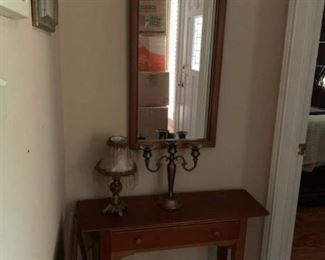 entry mirror and table