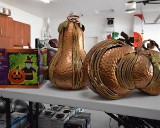 Halloween metal items, pumpking