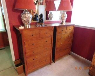Matching Chest of drawers.
