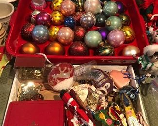 Vintage Christmas Items and Ornaments
