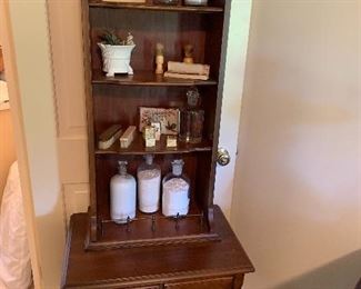 Vintage Cabinet...Great Size