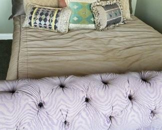 Queen Tufted Sleigh Bed
