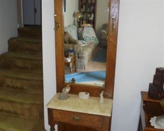 Mirrored hall tree/coat rack w/marble top