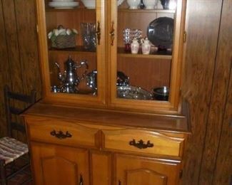Early American hutch
