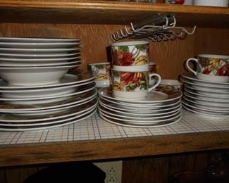 37 pc 'Lynn's' dishes