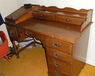 Hard rock maple desk w/6 drawers & writing slant