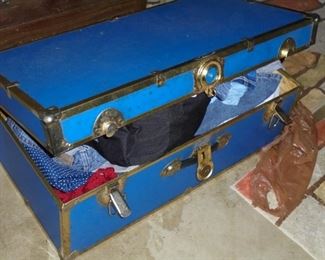 Blue foot locker