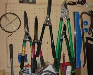 Hedge clipper & limb cutters