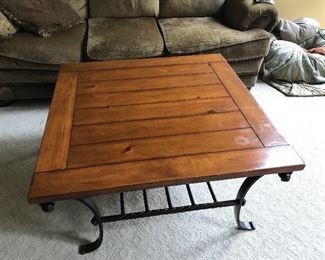 Coffee table also matching end table 
