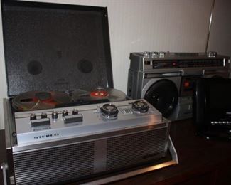 Reel to reel recorder stereo (Grundig) 