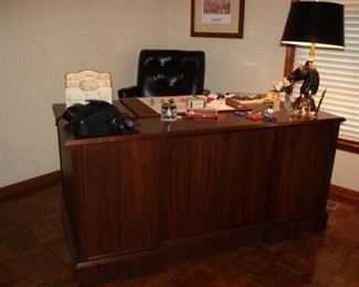 Alma vintage desk (Walnut)