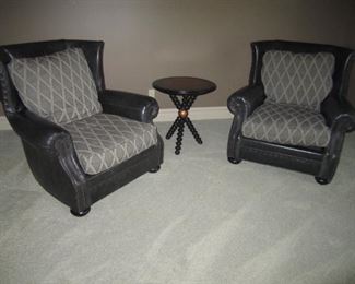 PAIR OF CHAIRS WITH MATCHING OTTOMANS BY VANGUARD