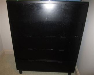 BLACK CHEST OF DRAWERS