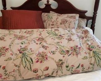 Queen Waverly Bedding 