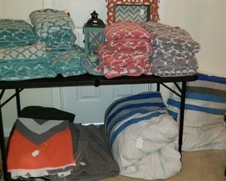 Bath Towels, Decor, Bath Rugs, Shower Curtain and Bedding