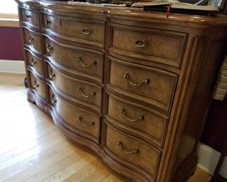 Dresser/Mirror
